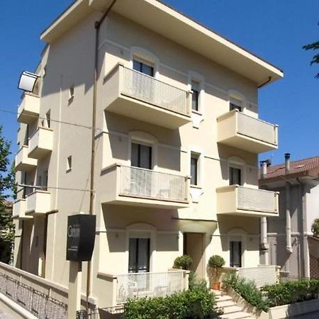 Residence Caterina Cattolica Zewnętrze zdjęcie
