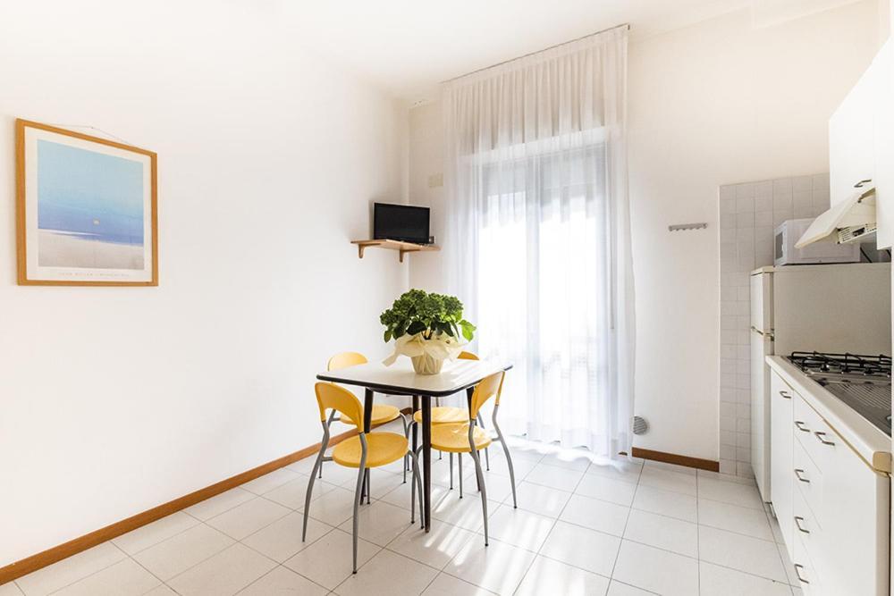 Residence Caterina Cattolica Zewnętrze zdjęcie